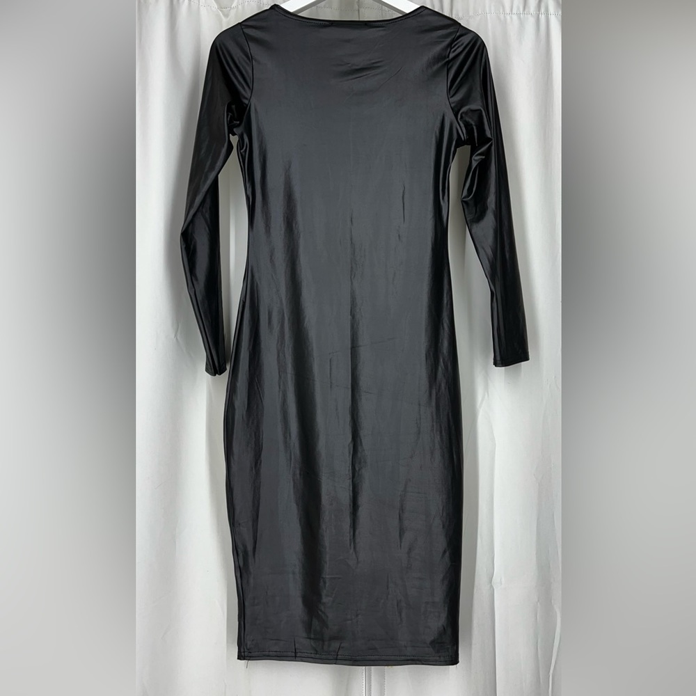 Charmaine black glossy long sleeves dress size S/M - Picture 3 of 10